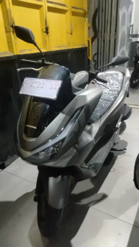 HONDA PCX 160 CBS,SECOND RASA BARU