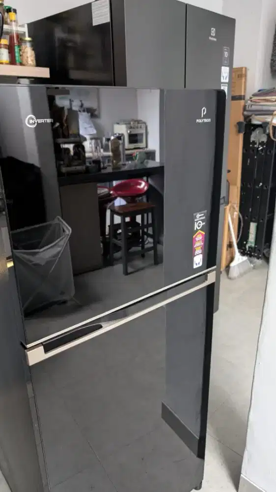 Kulkas Polytron 2 Pintu