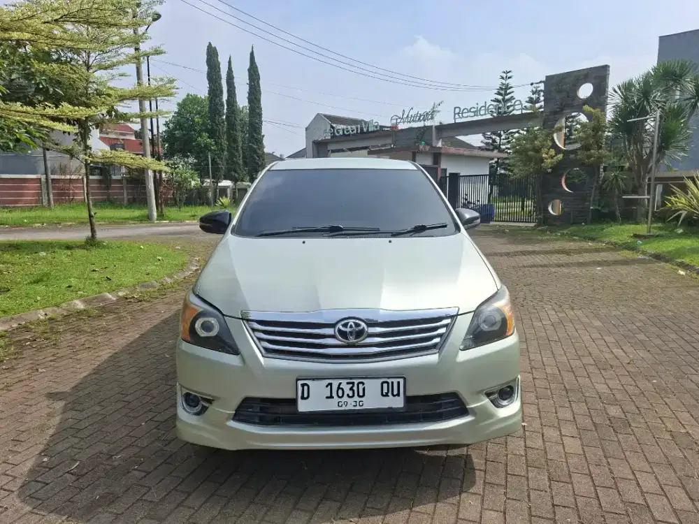Dp 9 jt Innova G Luxury 2,0 Manual 2012