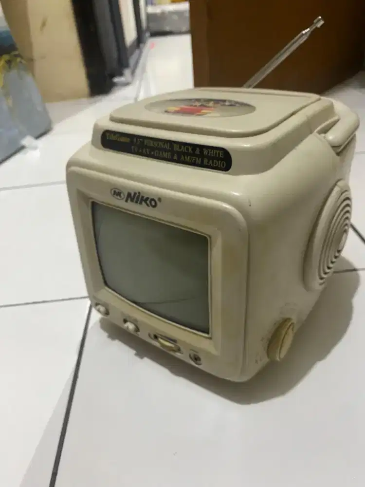 Jual TV NIKO RETRO 5,5 warna putih