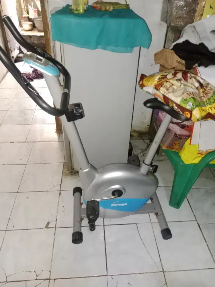 Sepeda Statis kondisi bekas