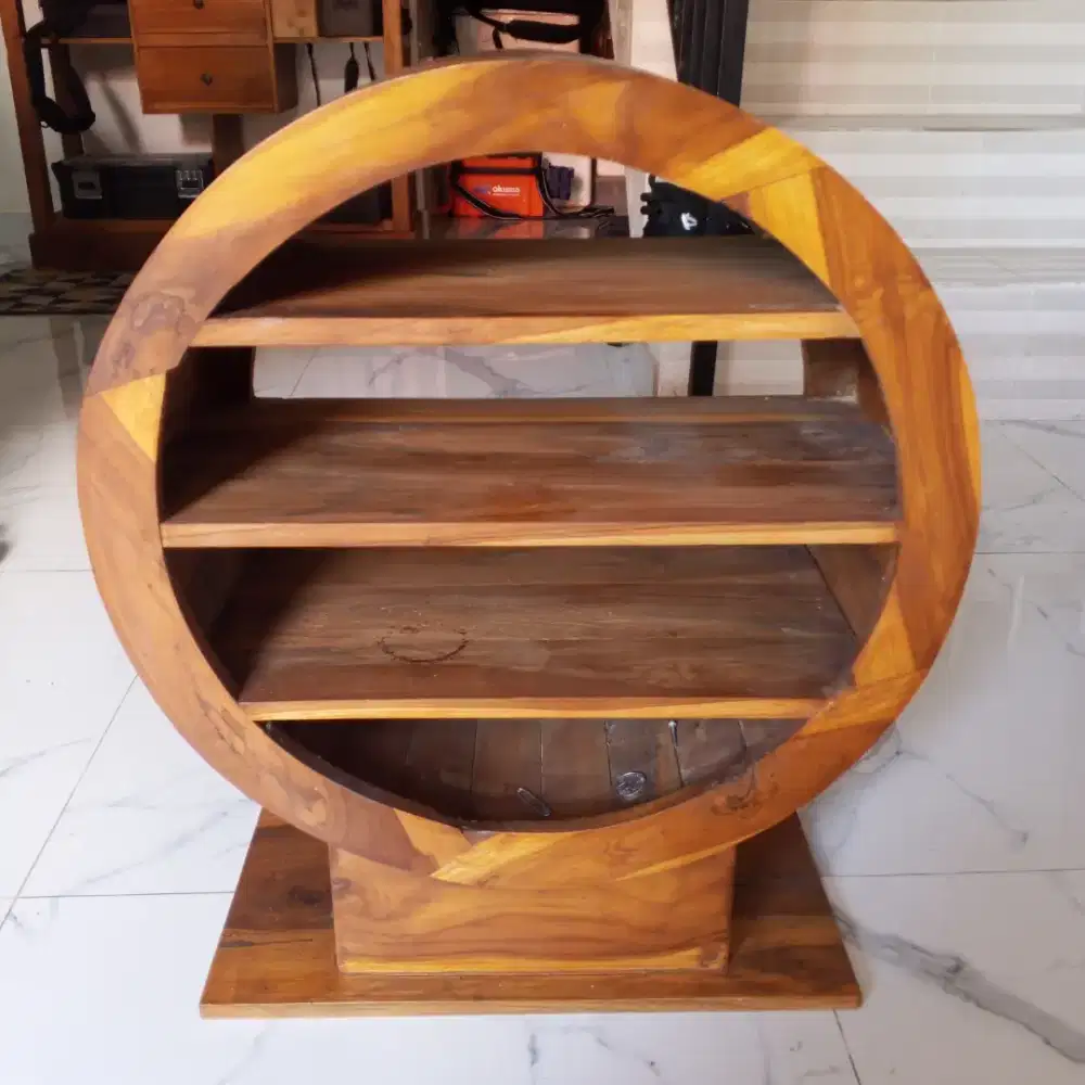 Furniture lemari dekorasi