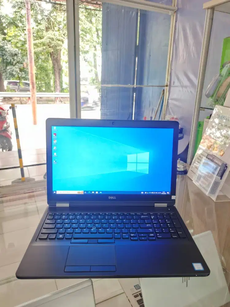 Laptop Intel Xeon High Performance Design Game