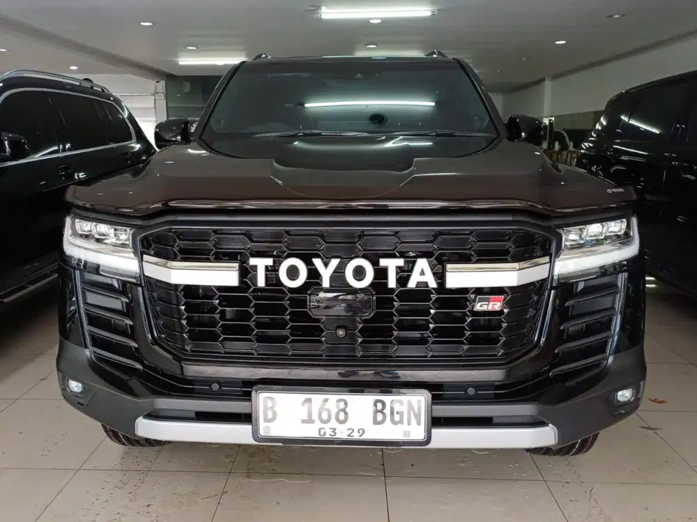 LAND CRUISER GR 300 S 2024