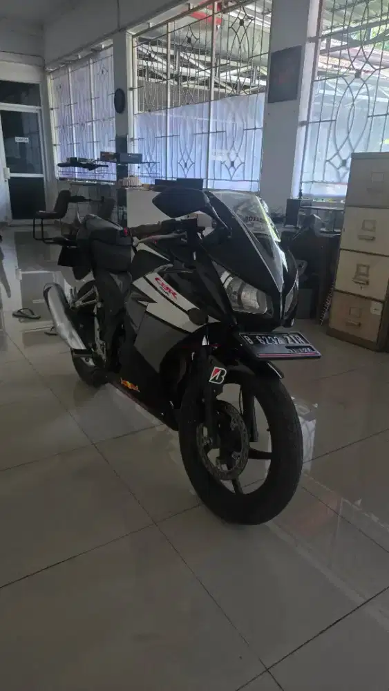 Motor Honda CBR K45 Tahun 2014-2015 Murah