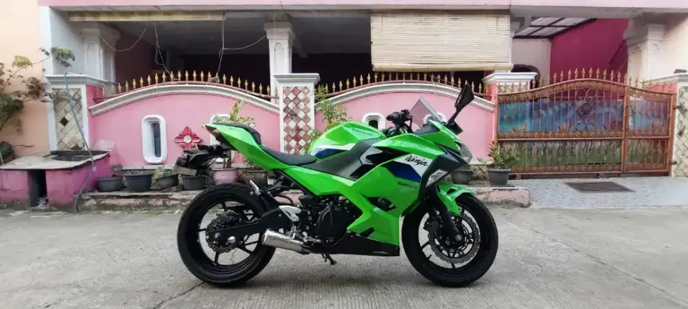 Kawasaki ninja 250 ABS SE Smartkey