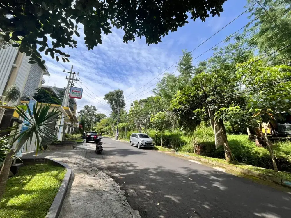 Tanah Poros Jalan Dekat Sekolah Internasional, Cocok Guest House & Kost