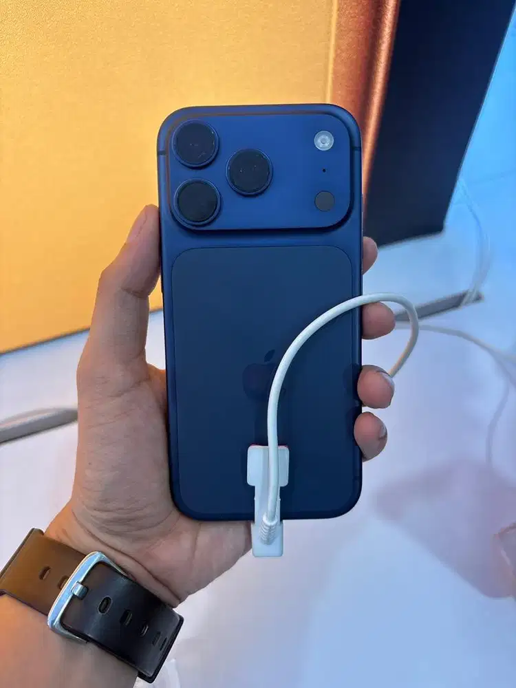 Kredit iphone 17 pro.