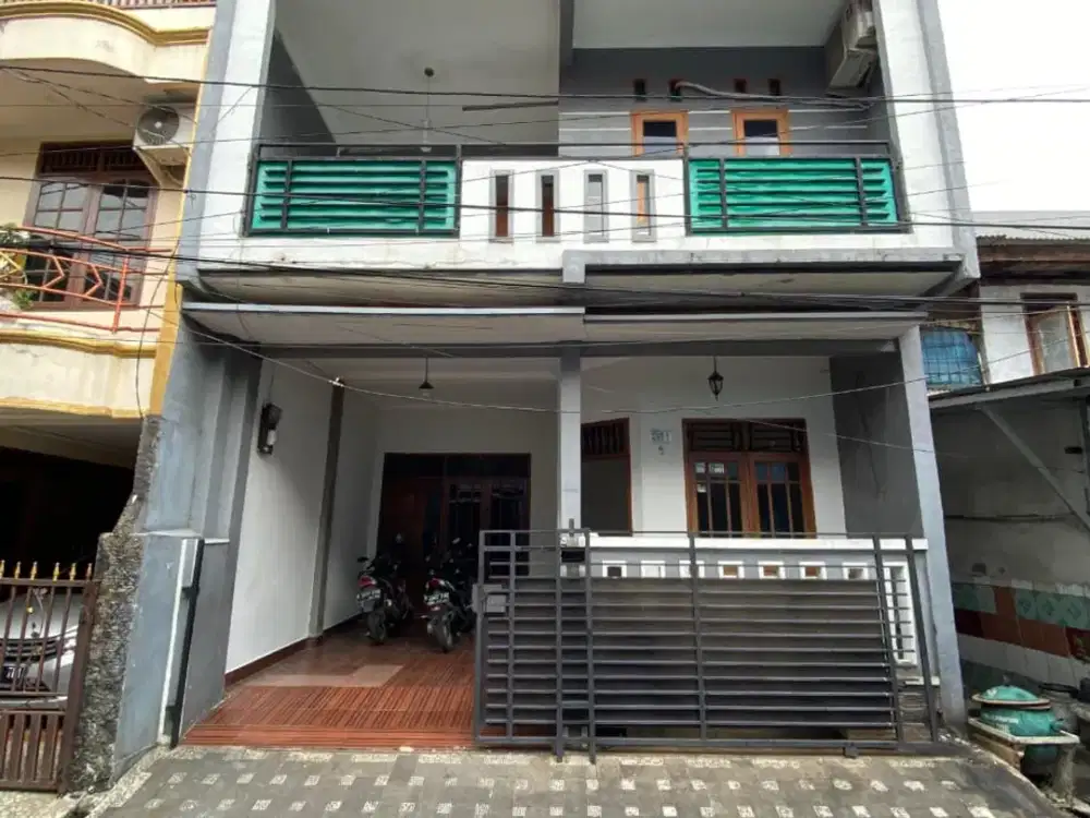 RUMAH BAGUS DALAM KOMPLEK STRATEGIS di KRAMAT JATI JAKARTA TIMUR