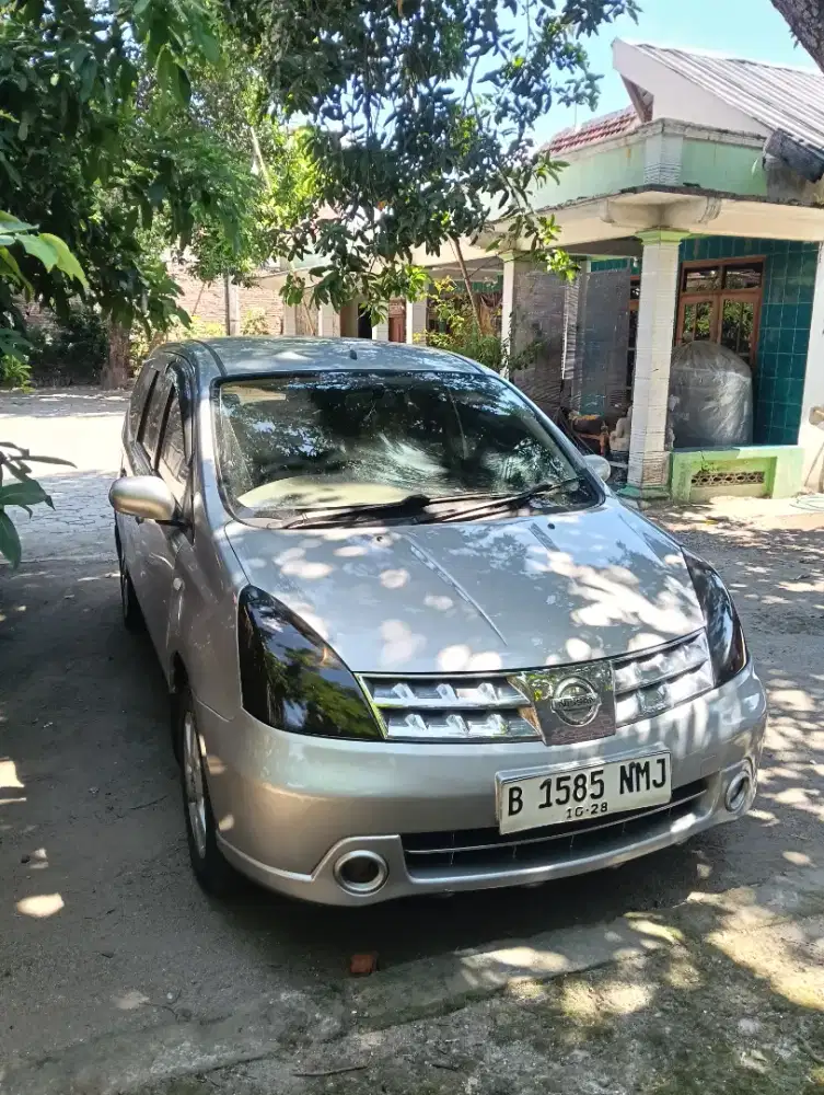 Nissan grand Livina 1.8 2008 kondisi bagus