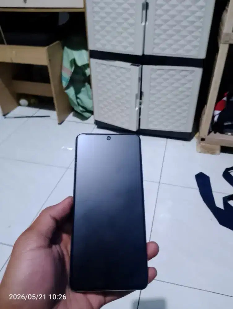 maharin poco f3 256 orian . hp carger