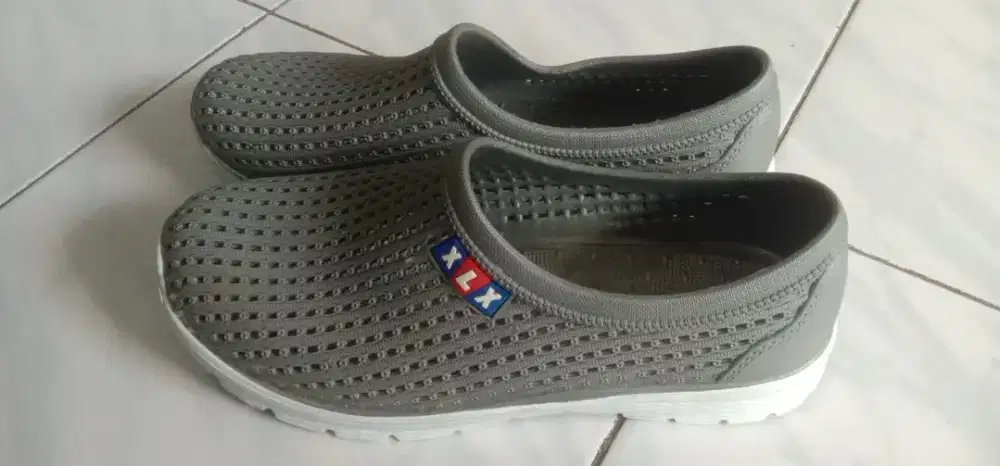 Selop Karet Abu Baru