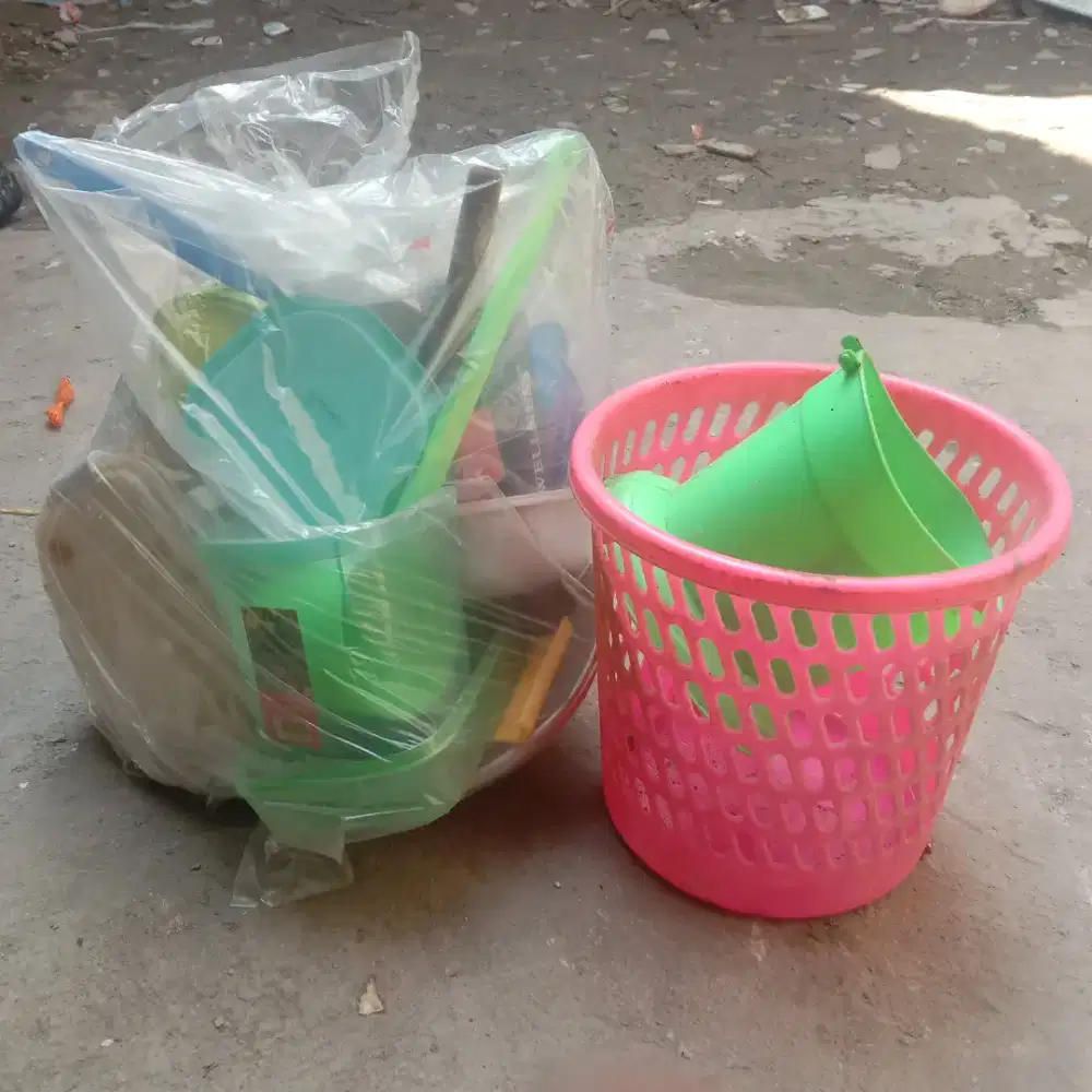 Jual cepat peralatan Rumah tangga Barang masih Bagus Nominus