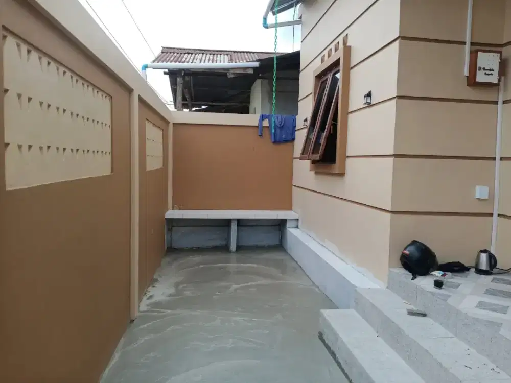 DI KONTRAKAN RUMAH KILO 5 BATUAH