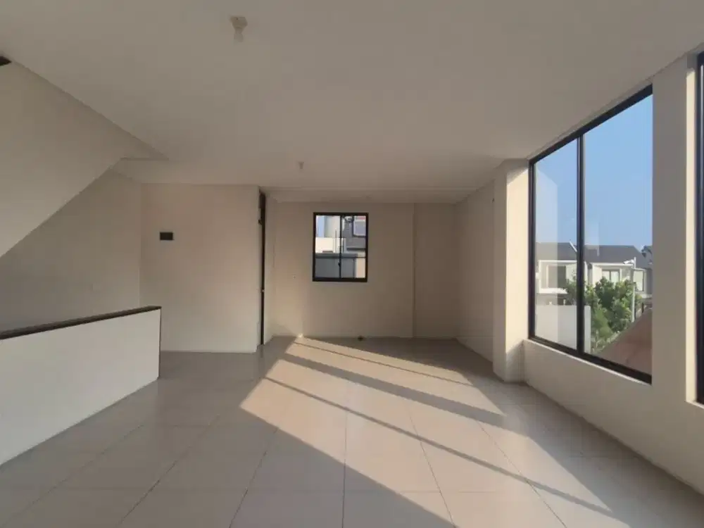 For Rent, Ruko Berlokasi Dikawasan Prestisius, Cocok Untuk Segala Usaha, Kota Baru Parahyangan, Bandung