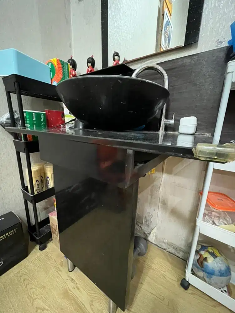 Wastafel standing / berdiri