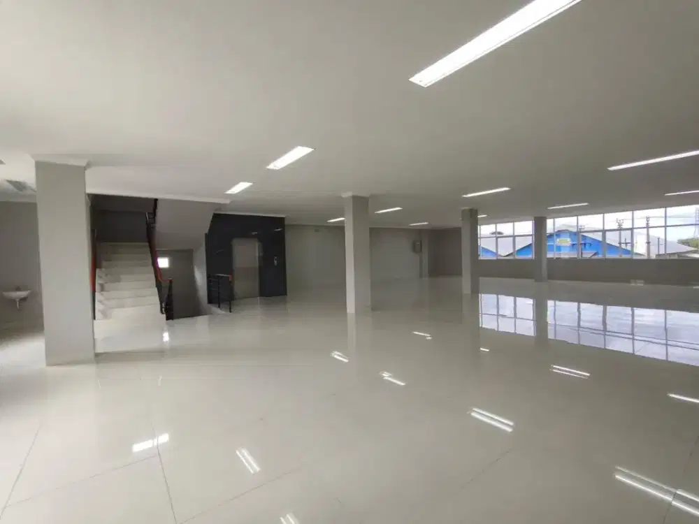 DISEWAKAN RUANG USAHA 260M2-CITEUREP BOGOR-PINGGIR JALAN