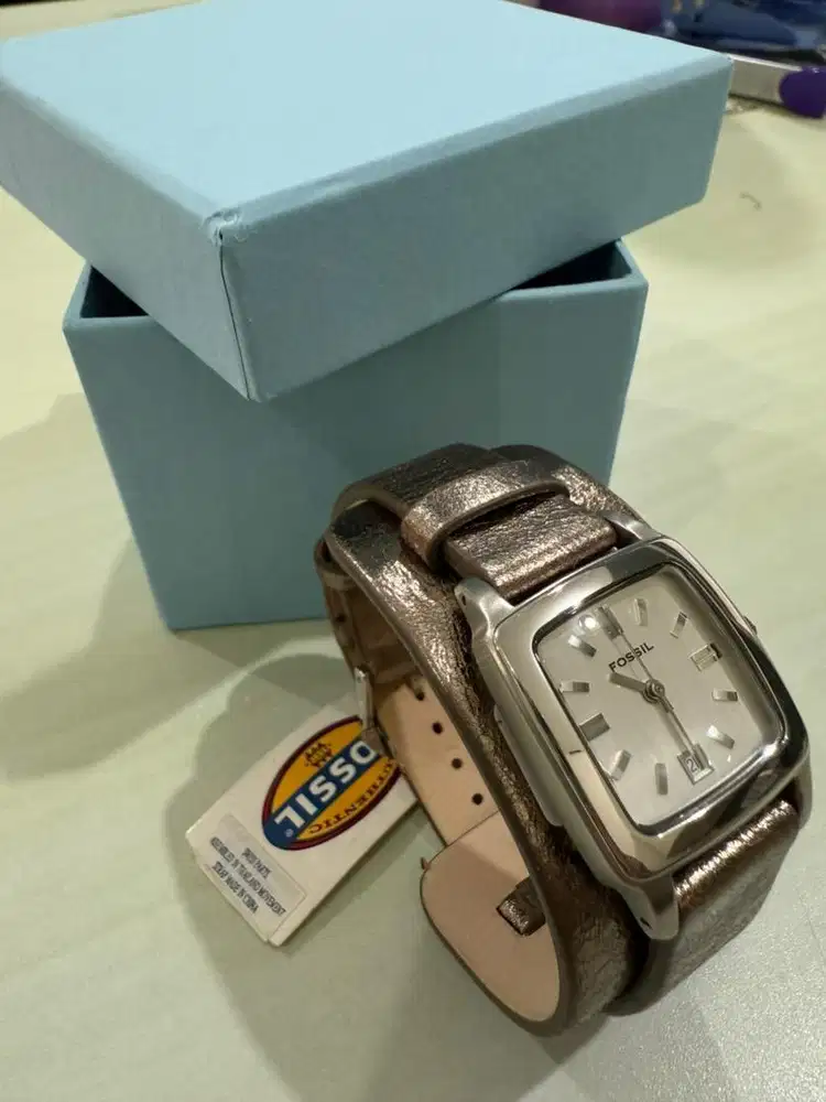 Jam Gaban Fossil