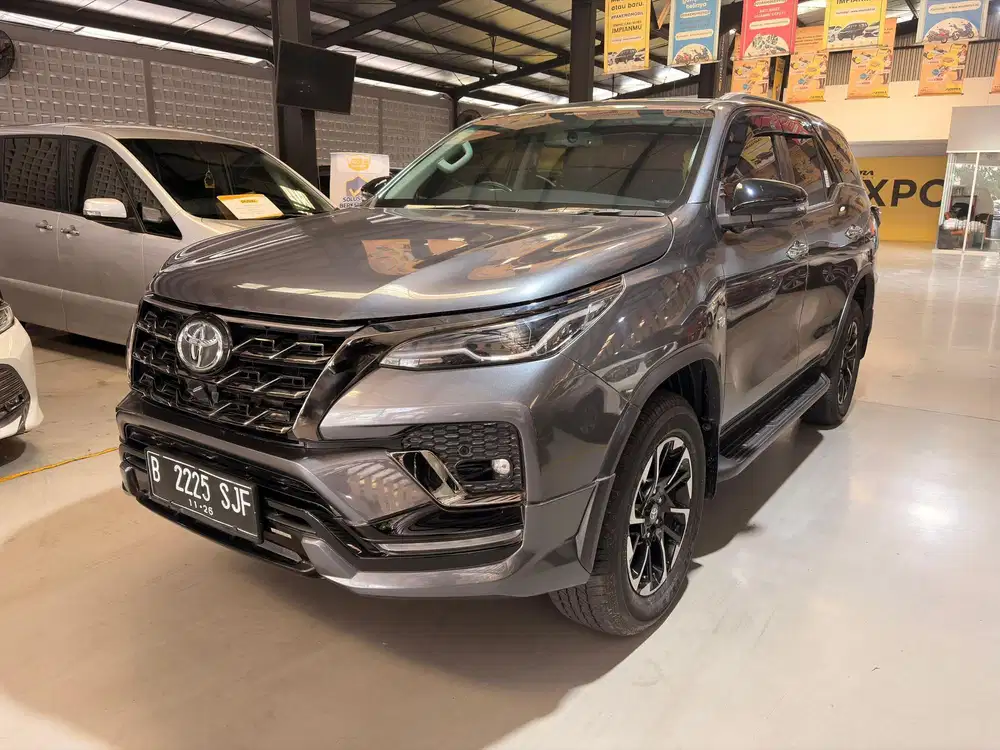 Toyota Fortuner SRZ GR 2.7 AT Bensin 2021 Pajak Panjang