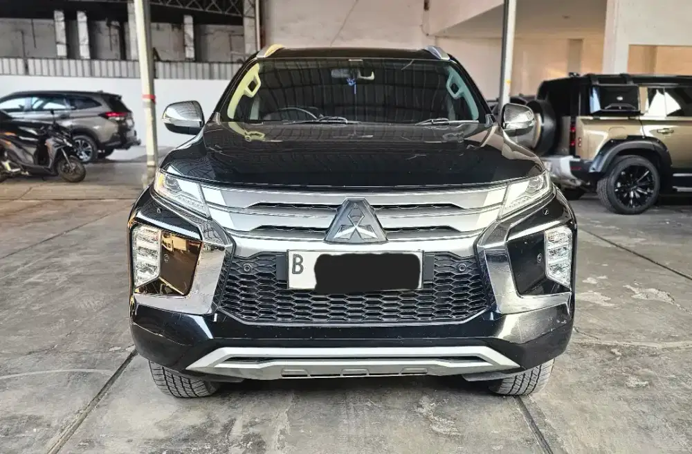 Baru 42rban Km Mitsubishi Pajero Dakar AT Matic 2023 Hitam Mulus Gress