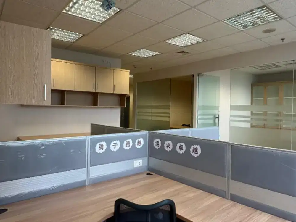Sewa Kantor Furnish Bagus Mega Kuningan 94 Sqm Menara Prima