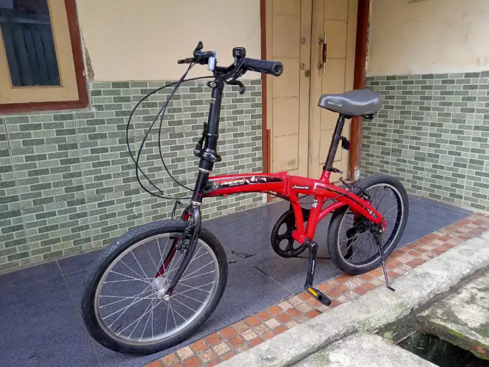 Pasifik speda lipat 20 inch