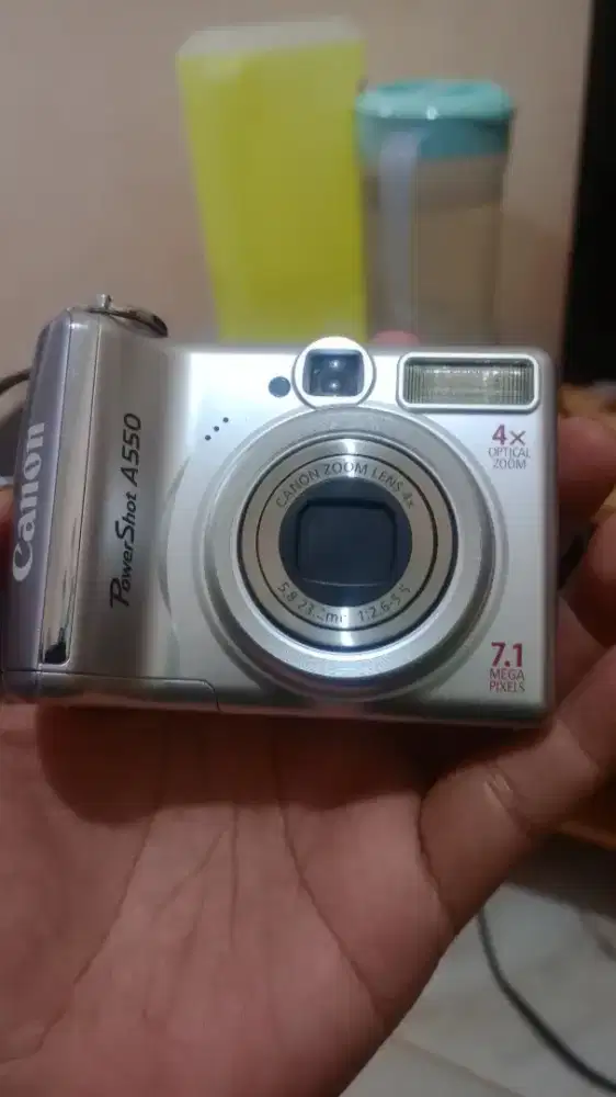 Kamera digital Canon dan kamera