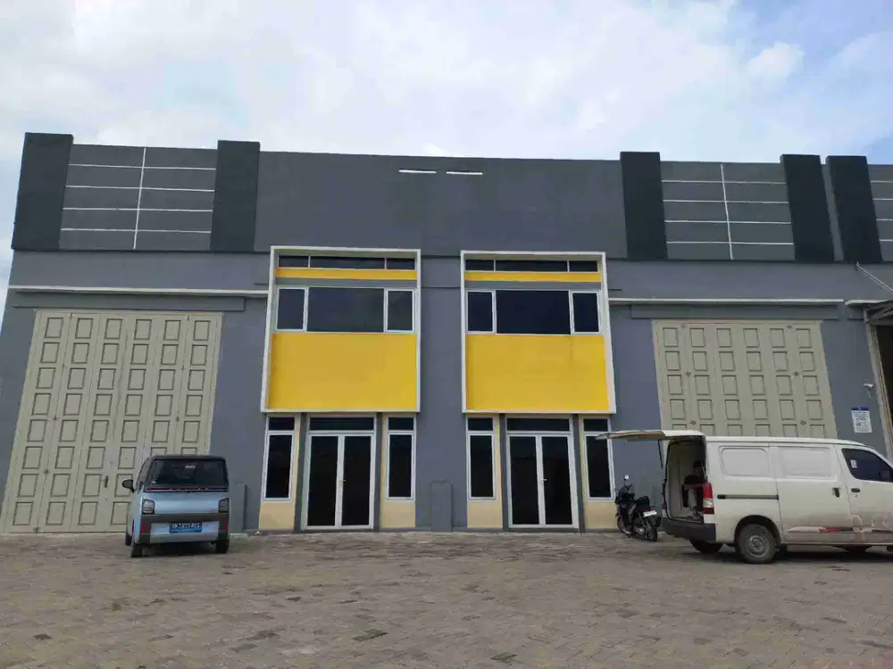 Gudang 2 Pintu dan Tanah Kawasan Industri Amplas Warehouse