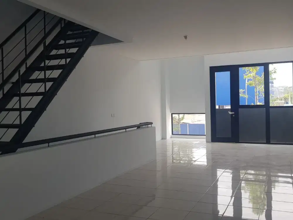 Super Limited Stock, Disewakan Ruko Untuk Usaha diarea Strategis, Kota Baru Parahyangan, Bandung