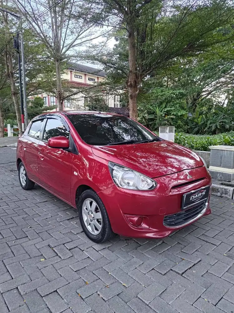 MITSUBISHI MIRAGE GLX 2012 MT