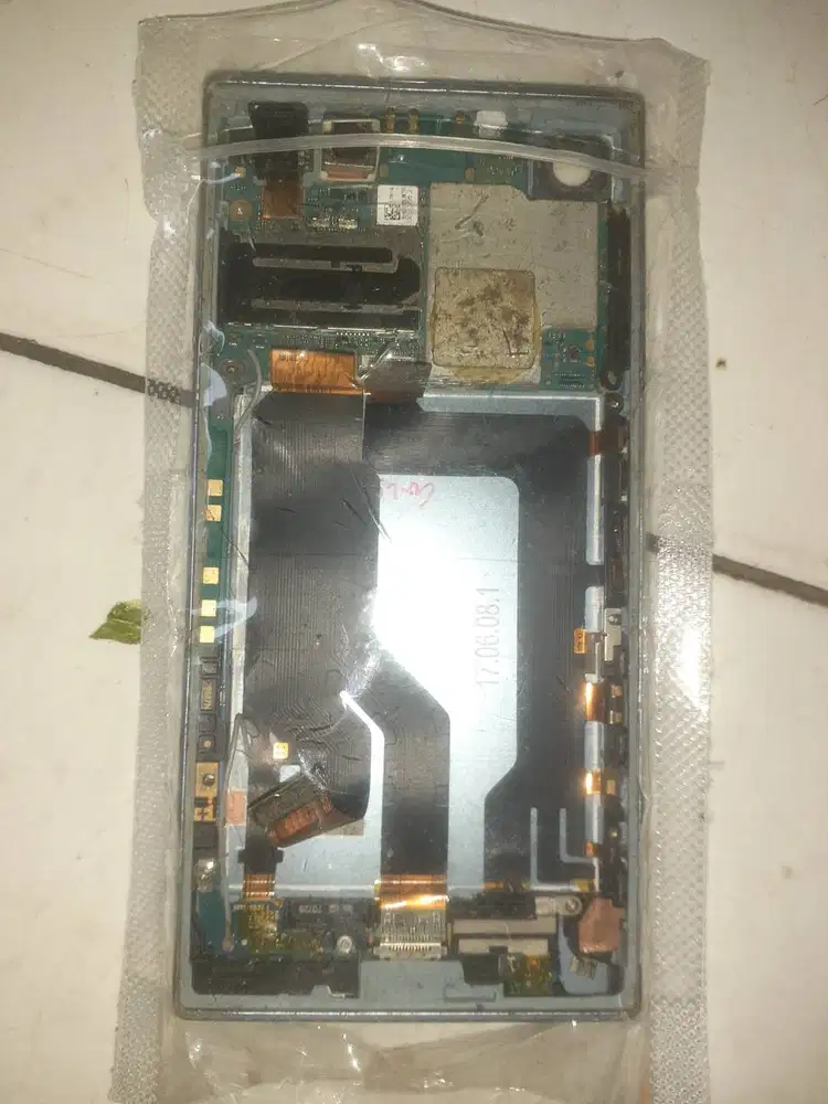 MESIN SONY XPERIA XZS
