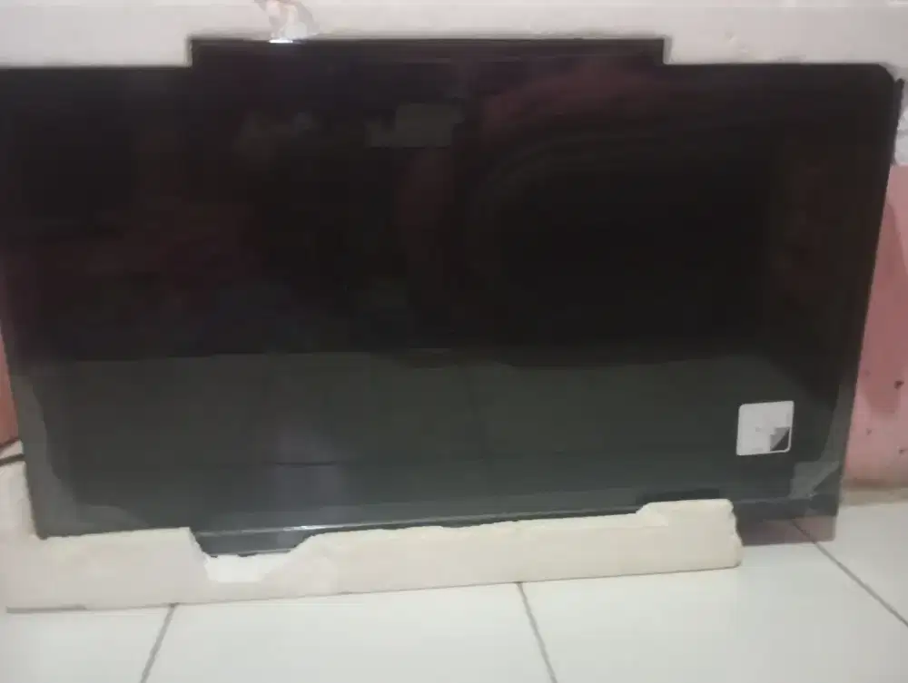 Saya mau jual tv AQUA 32 in gital tv