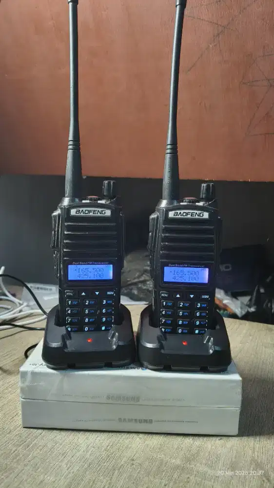 Walkie Talkie HT BAOFENG UV-82