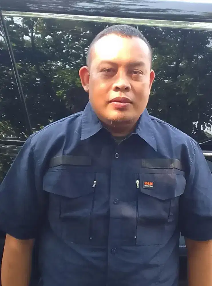 Saya supir biyasa bawa mobil metik