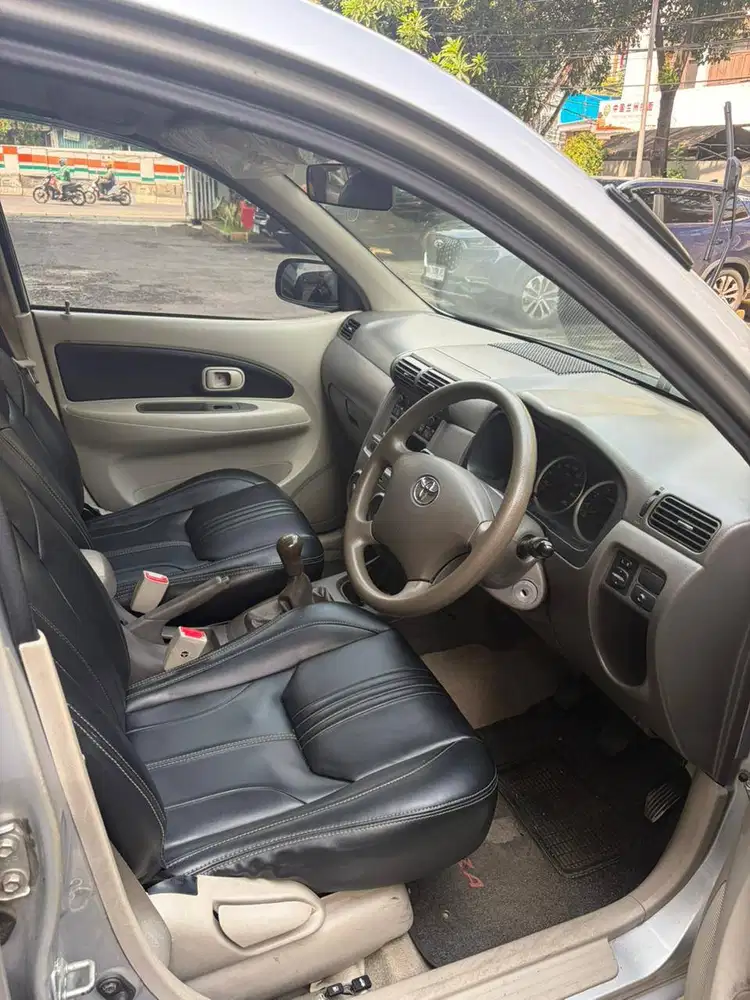 DIJUAL TOYOTA AVANZA TAHUN 2011 BEKAS