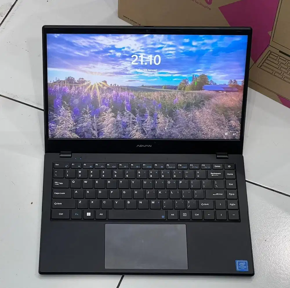 Laptop Advan soulmate Ram4/128Gb intel celeron n4020 like new fullset