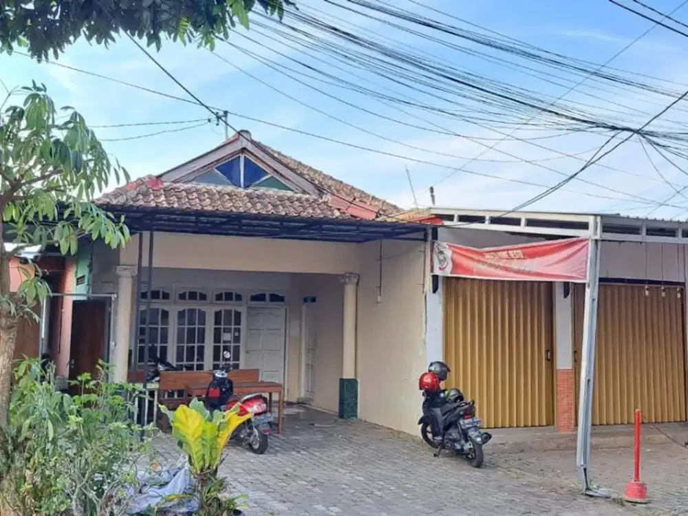 Rumah kos dijual harga murah di sekaran UNNES ada 2 Ruko nya posisi Hook