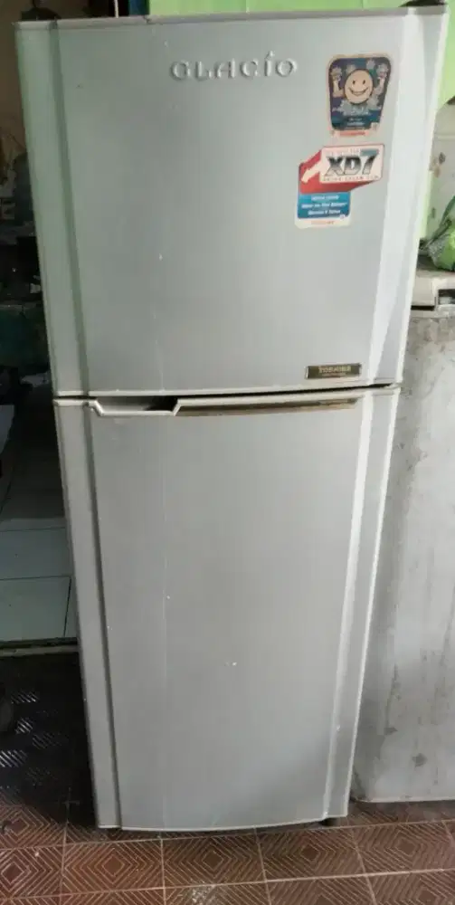 Kulkas Glacio Toshiba