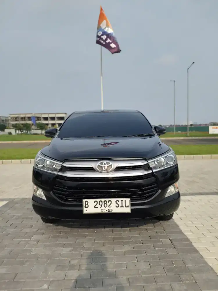 Toyota Innova V 2.0 AT 2019