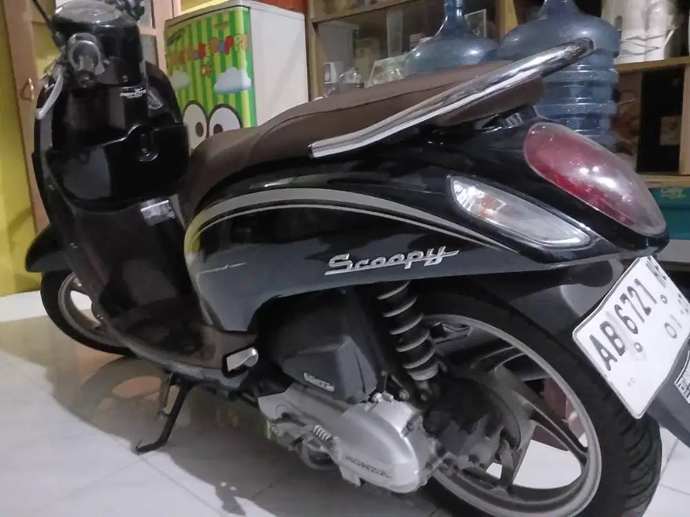 Honda Scoopy 2016 (Hitam-Cokelat)