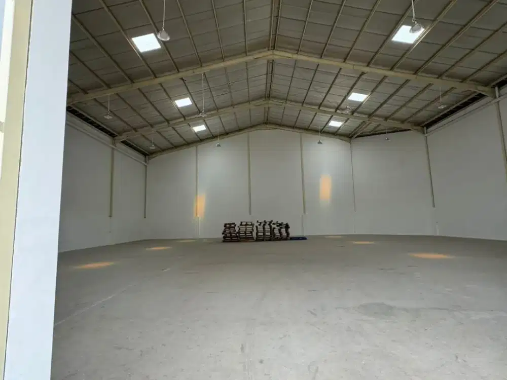Di Sewa Gudang Baru di Cipondoh, Tangerang