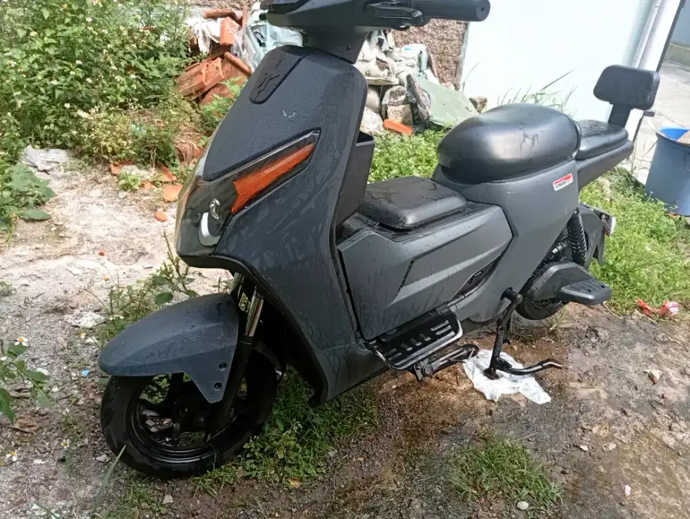 Jual spedah listrik uwinfly d65 adv