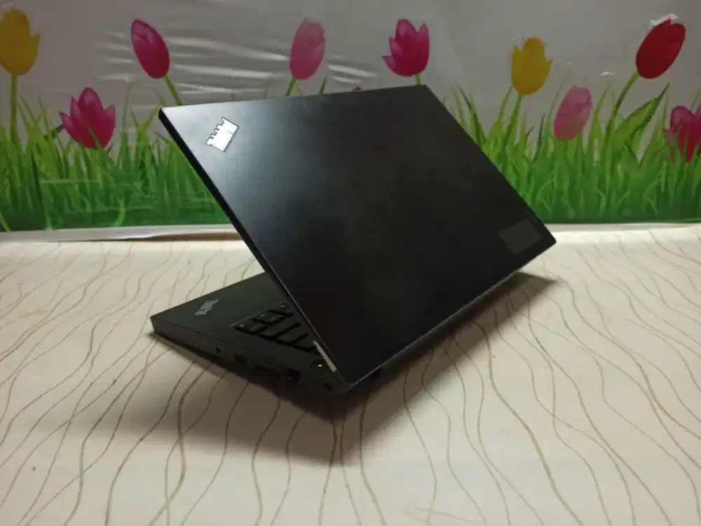 Laptop sekolah /karyawan.. Lenovo Thinkpad X270 i5 Gen6 /8Gb /256 gb