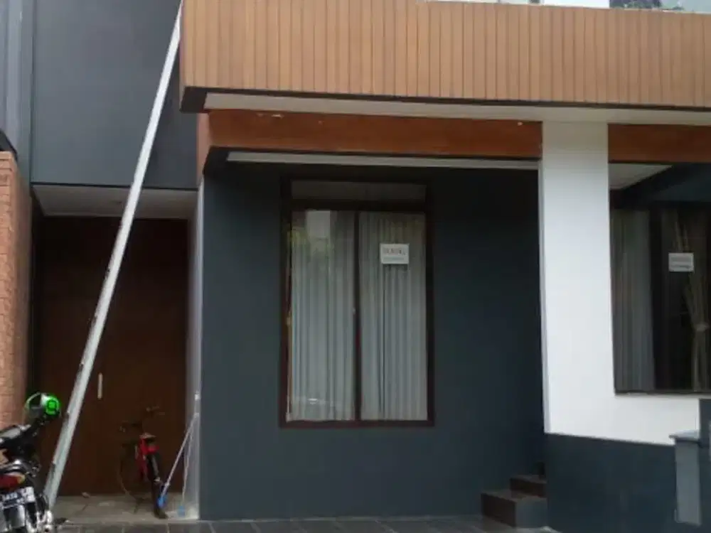 Dijual Rumah Cantik Asri di Discovery Bintaro Jaya Akses Sangat Strategis