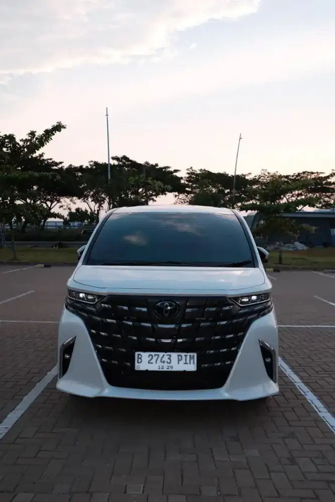 Toyota Alphard Hybrid HEV 2024
