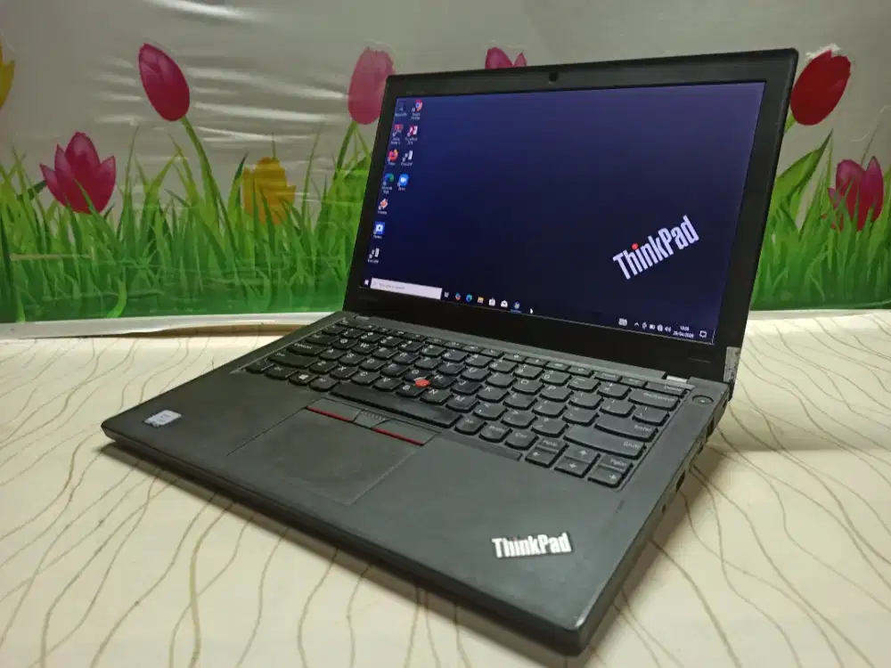 Laptop kuliahan /mahasiswa.. Lenovo Thinkpad X270 i5 Gen6 /8Gb /256 gb