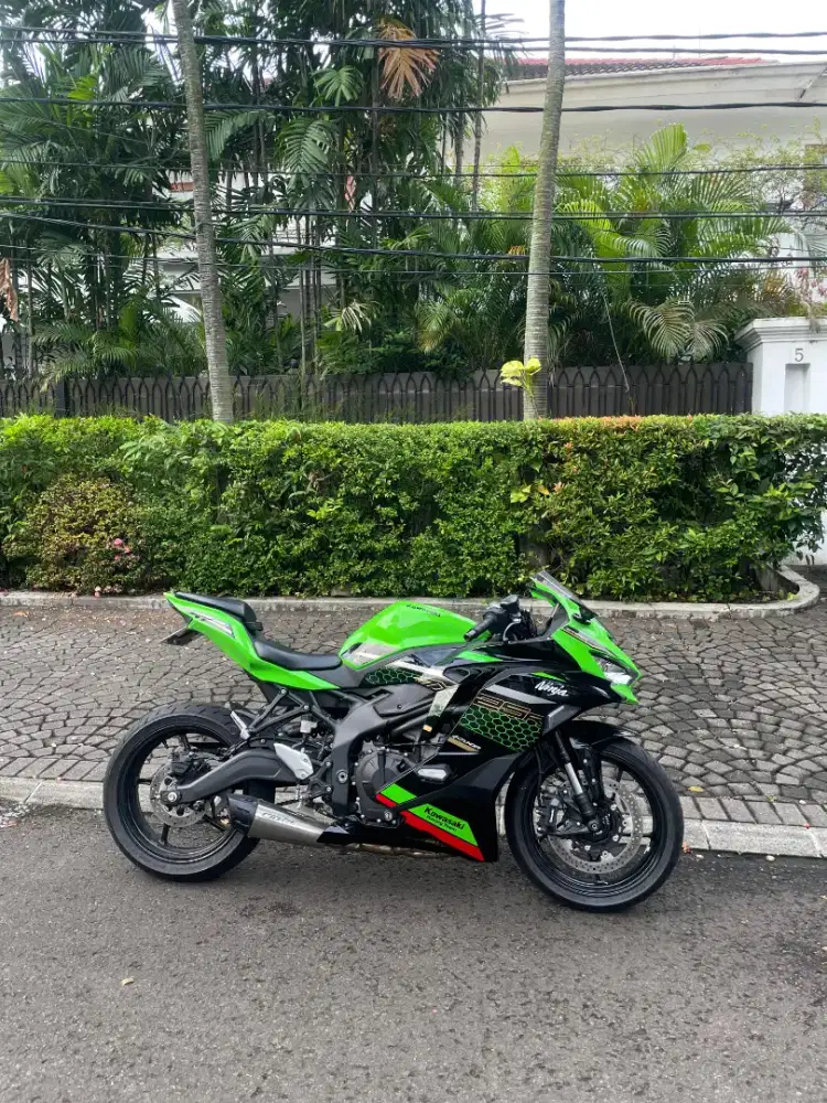 Kawasaki ZX25 2023