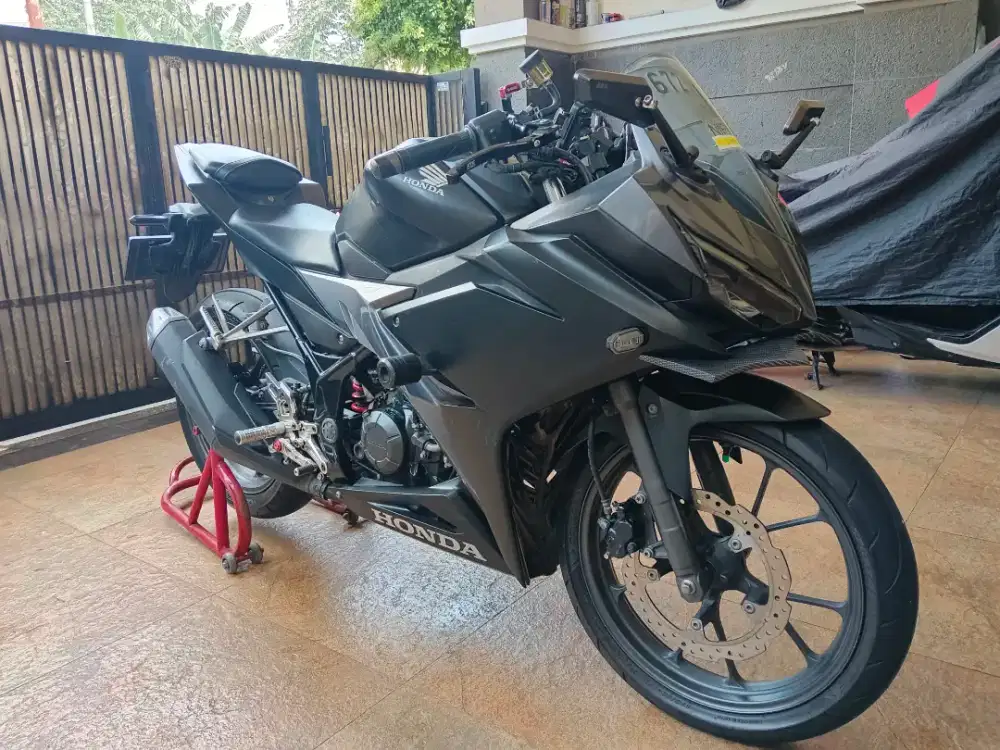 Honda CBR 150R tahun 2019