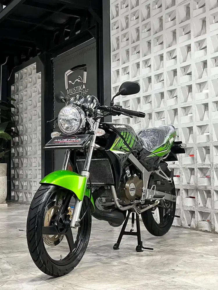 Istimewa ODO 5rb asli!!Kawasaki Ninja SS th 2014 - Ayu Mustika