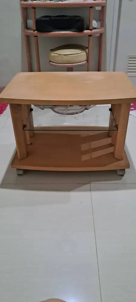 Rak TV  Bagus Kokoh Beroda